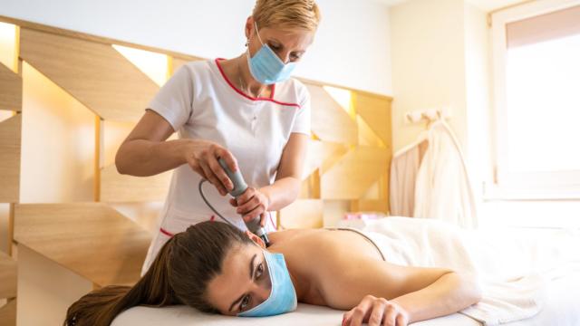 La demanda de tratamientos estéticos aumenta cuando se acerca el verano.