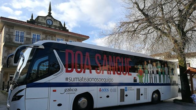 Una unidad móvil de ADOS para facilitar la donación de sangre en Galicia.