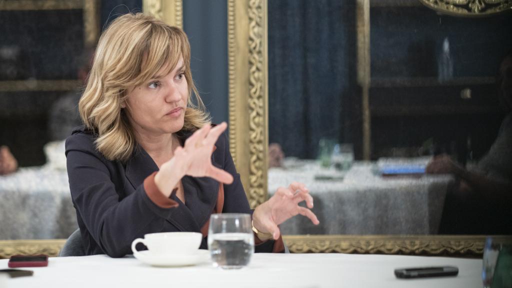 Pilar Alegría durante su entrevista con EL ESPAÑOL.