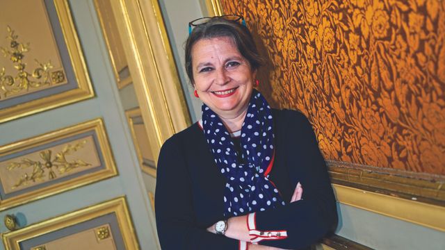Elvira Roca Barea