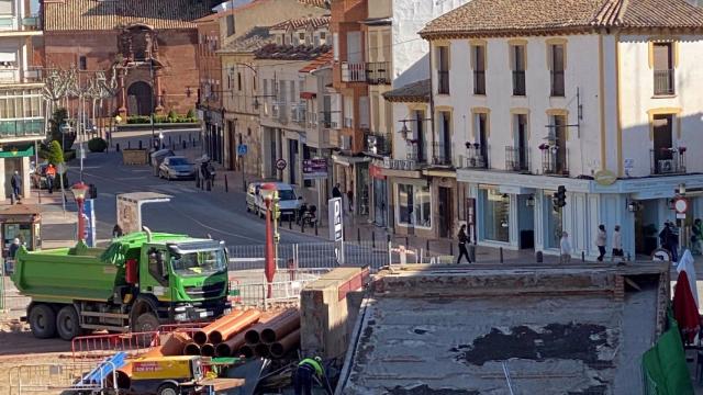 La plaza de España de Alcázar de San Juan (Ciudad Real) en obras.