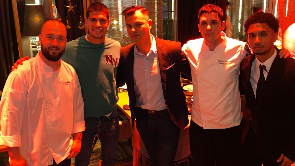 Carlos Alcaraz, en el restaurante Zielou de Madrid.