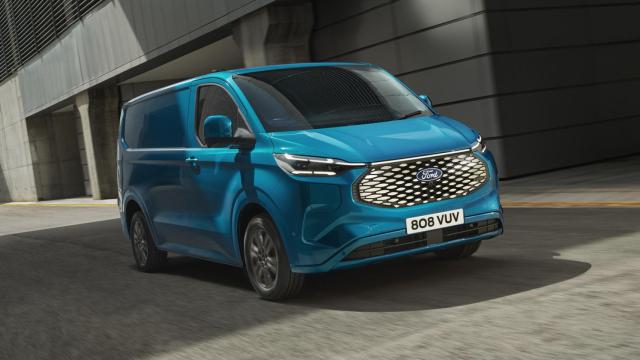 La nueva Ford E-Transit Custom comenzará a fabricarse en 2023.