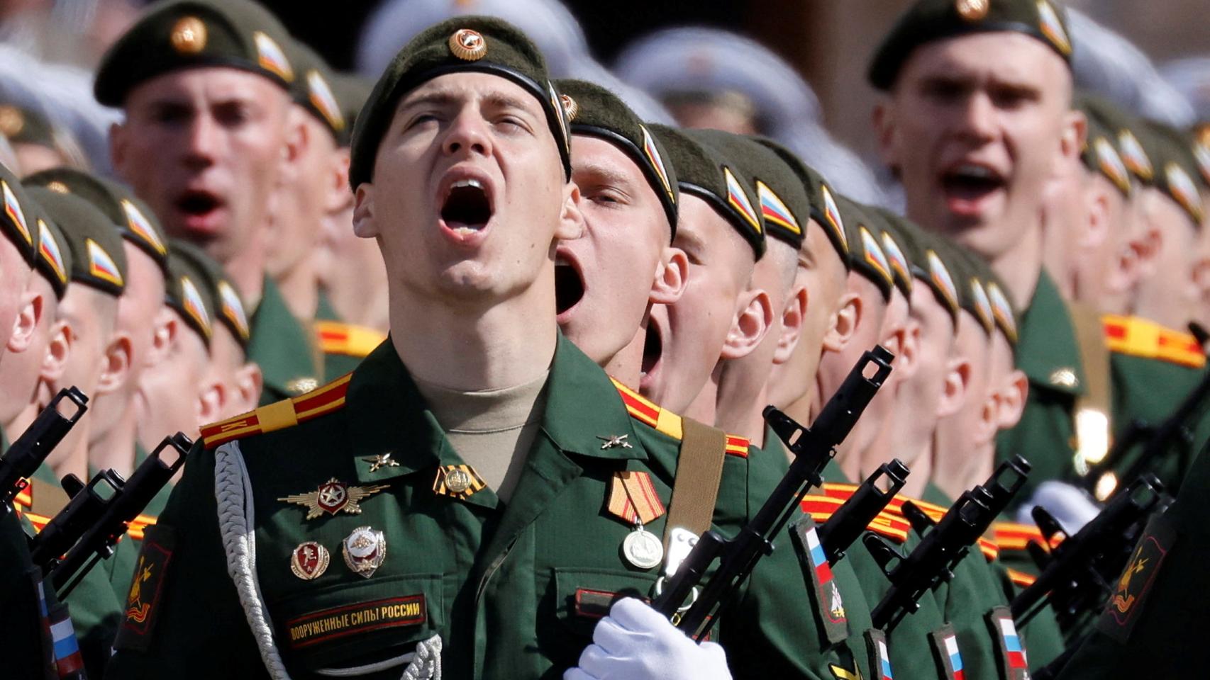 Putin exhibe su fuerza militar en el desfile del Día de la Victoria en Moscú
