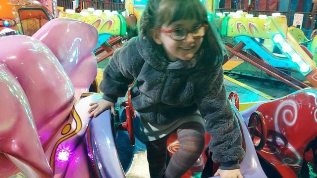 Vera, una de las niñas fallecidas en Mislata, en una imagen difundida por sus padres.