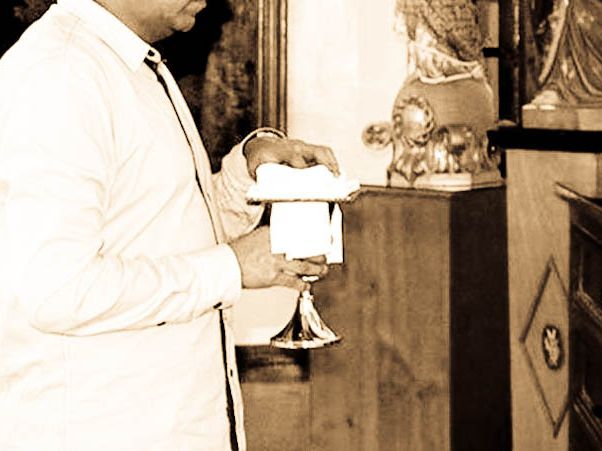 El oficio de sacristán en la iglesia