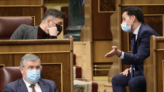 Gabriel Rufián (i) y Edmundo Bal (d), en el Congreso.