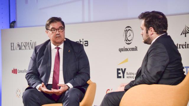 Julio Abalde, rector de la Universidad de A Coruña.