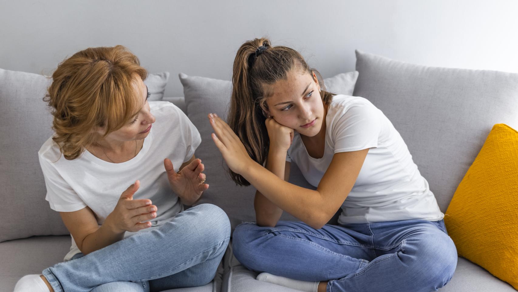 La razón por la que un adolescente ignora cuando su madre le habla a partir de los 13 años
