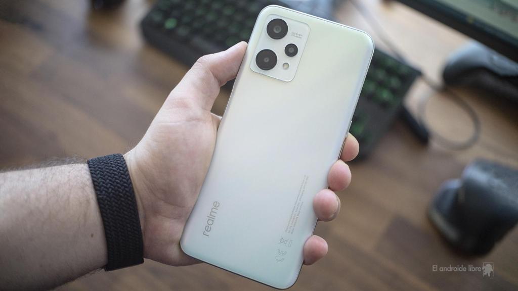 Realme 9 trasera