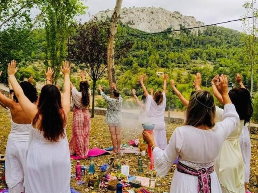 Una de las ceremonias en grupo y para mujeres que ofrece Cristina en Casa Papalotl.