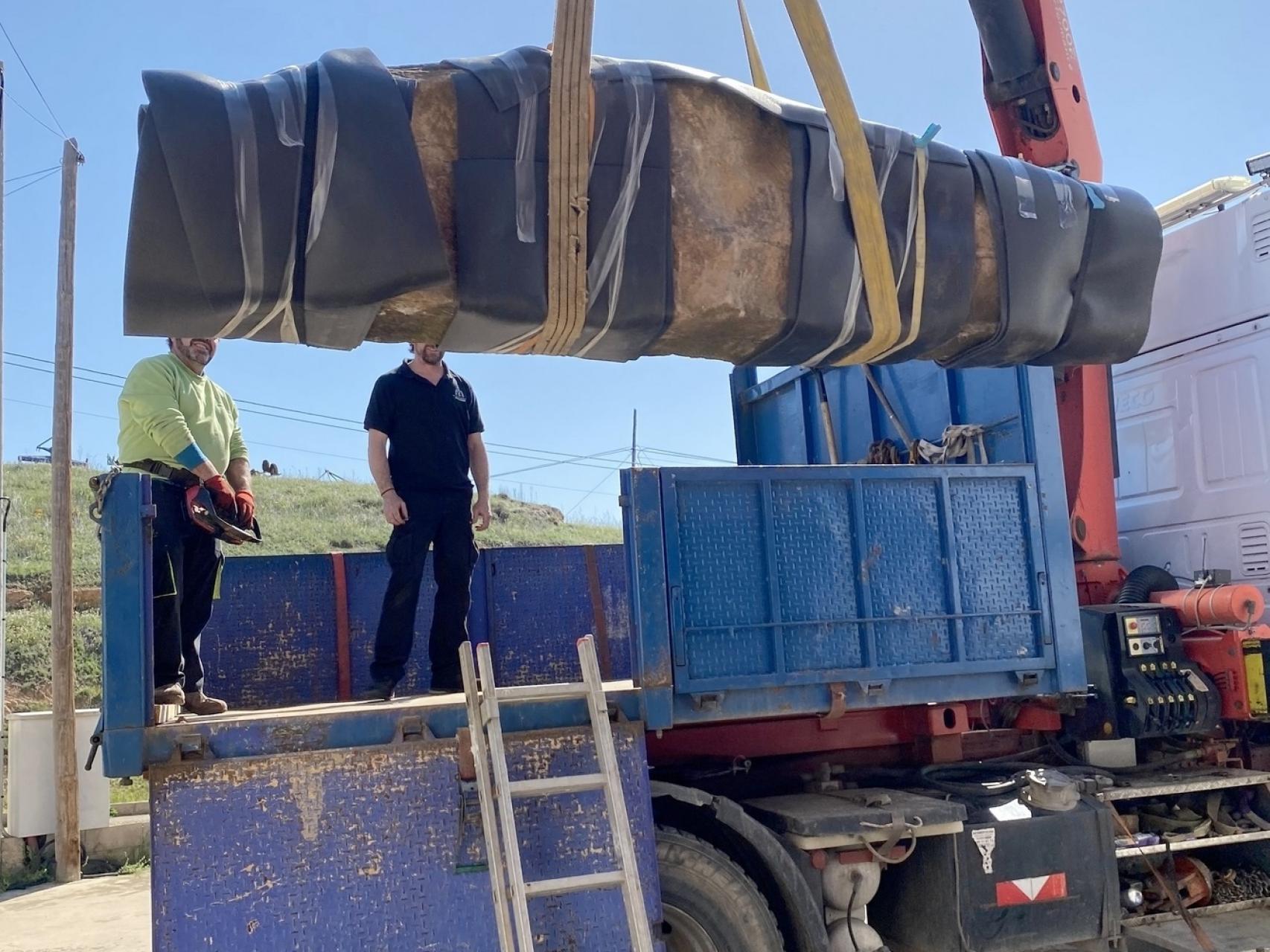 Traslado del menhir al museo de Soria