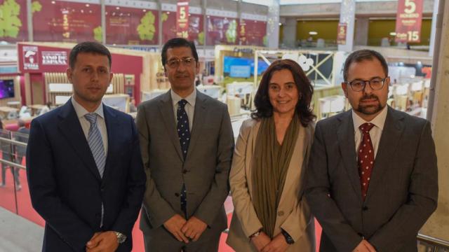 FENAVIN inicia contactos para incrementar la presencia del vino de Castilla-La Mancha en China