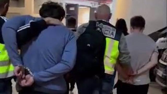 Intervienen 15 kilos de cocaína tras detener a un buscado fugitivo británico en Coín.