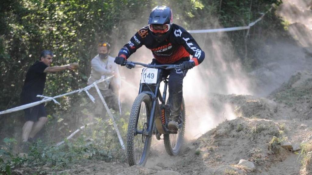 El Raso acoge Campeonato de España de DHI organizado por Candeleda