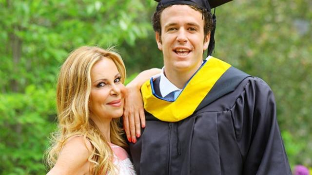 La actriz Ana García Obregón junto a su hijo, Álex Lequio, en una imagen de sus redes sociales.