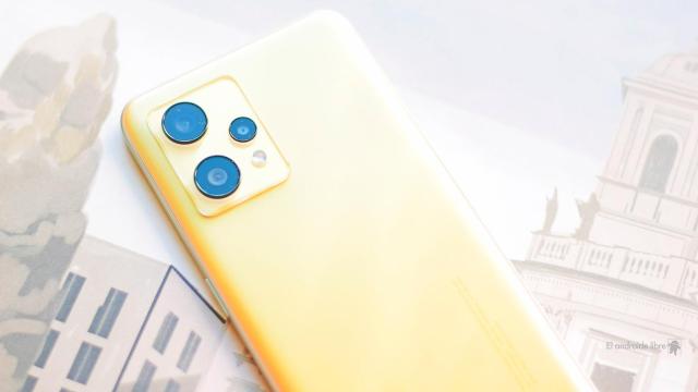 Realme 9 4G es un móvil ideal para regalar a un familiar en edad