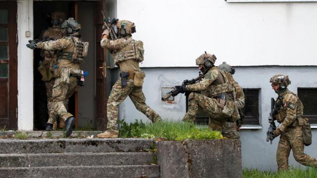 Tropas aliadas de la OTAN durante un NATO durante un entrenamiento militar en Klaipeda, en Lituania.