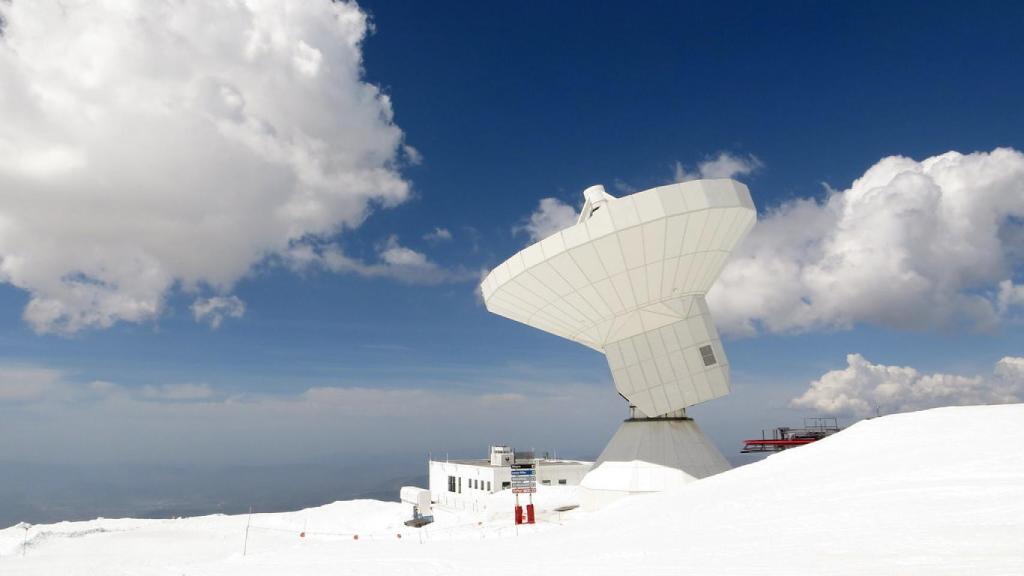 Radiotelescopio del IRAM en Sierra Nevada