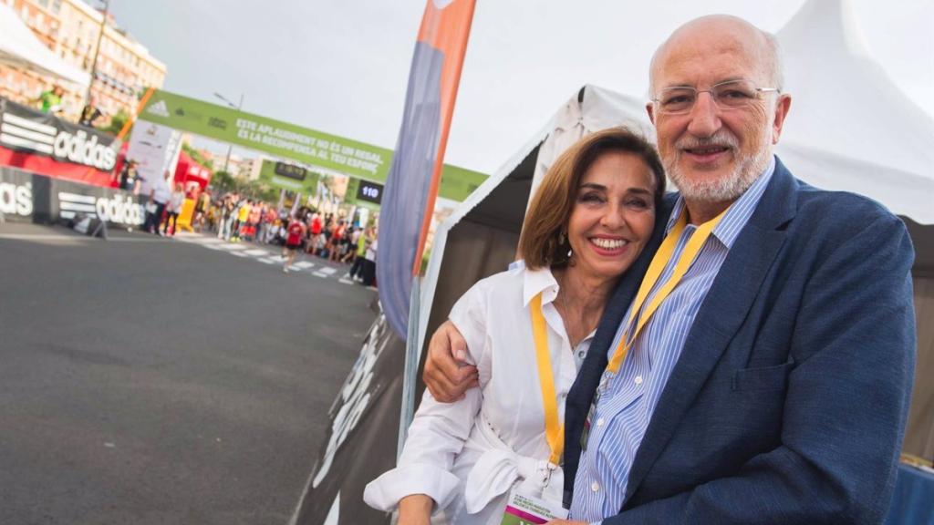Hortensia Herrero y Juan Roig, juntos antes de una carrera de la Fundación Trinidad Alfonso. EE