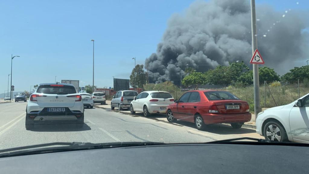 Incendio en Los Asperones.