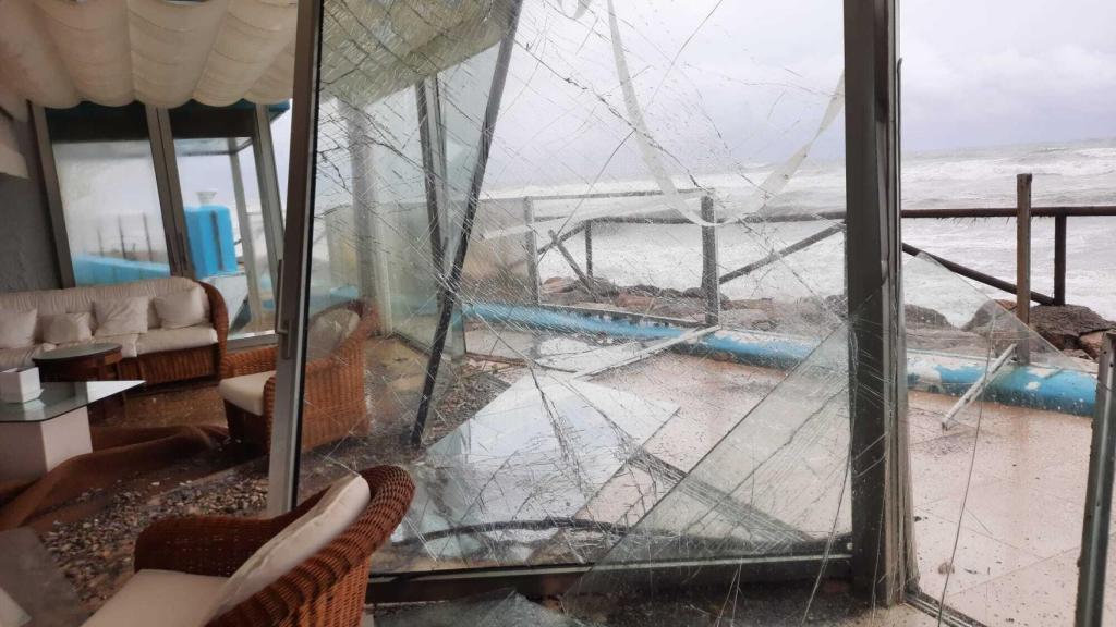 Imágenes de una urbanización de Sotogrande tras el temporal.