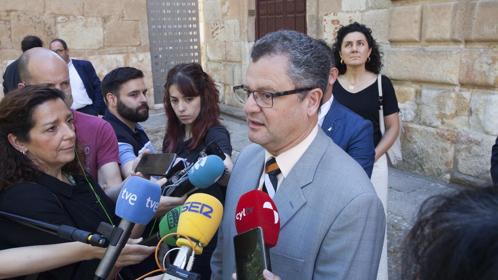 El consejero de Agricultura, Ganadería y Desarrollo Rural, Gerardo Dueñas, asiste a los actos en honor a San Isidro