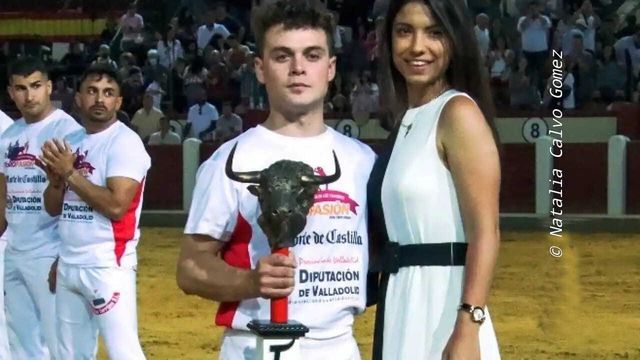 Tarde de toros para Miss Mundo Valladolid: “Lo viví mucho más intenso que desde un tendido”