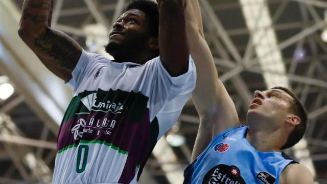 Cameron Oliver durante el Breogán-Unicaja de la Liga ACB