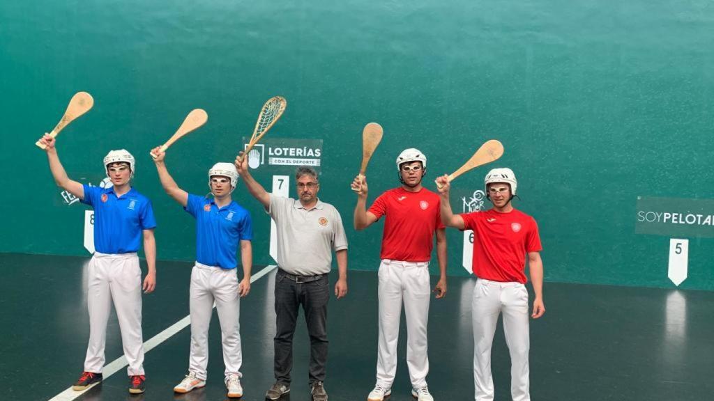 Bronce y dos cuartos puestos para Castilla y León en paleta cuero y mano
