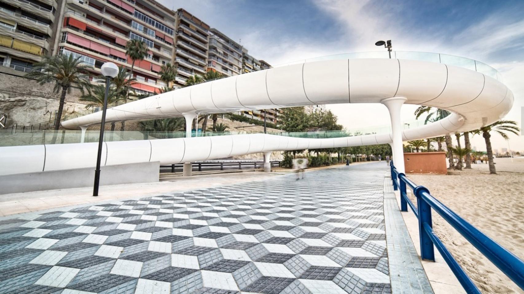 Pasarela del Postiguet, desde el Raval Roig.
