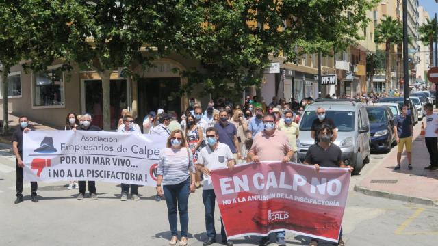 Manifestación contra piscifactoría de Calpe.