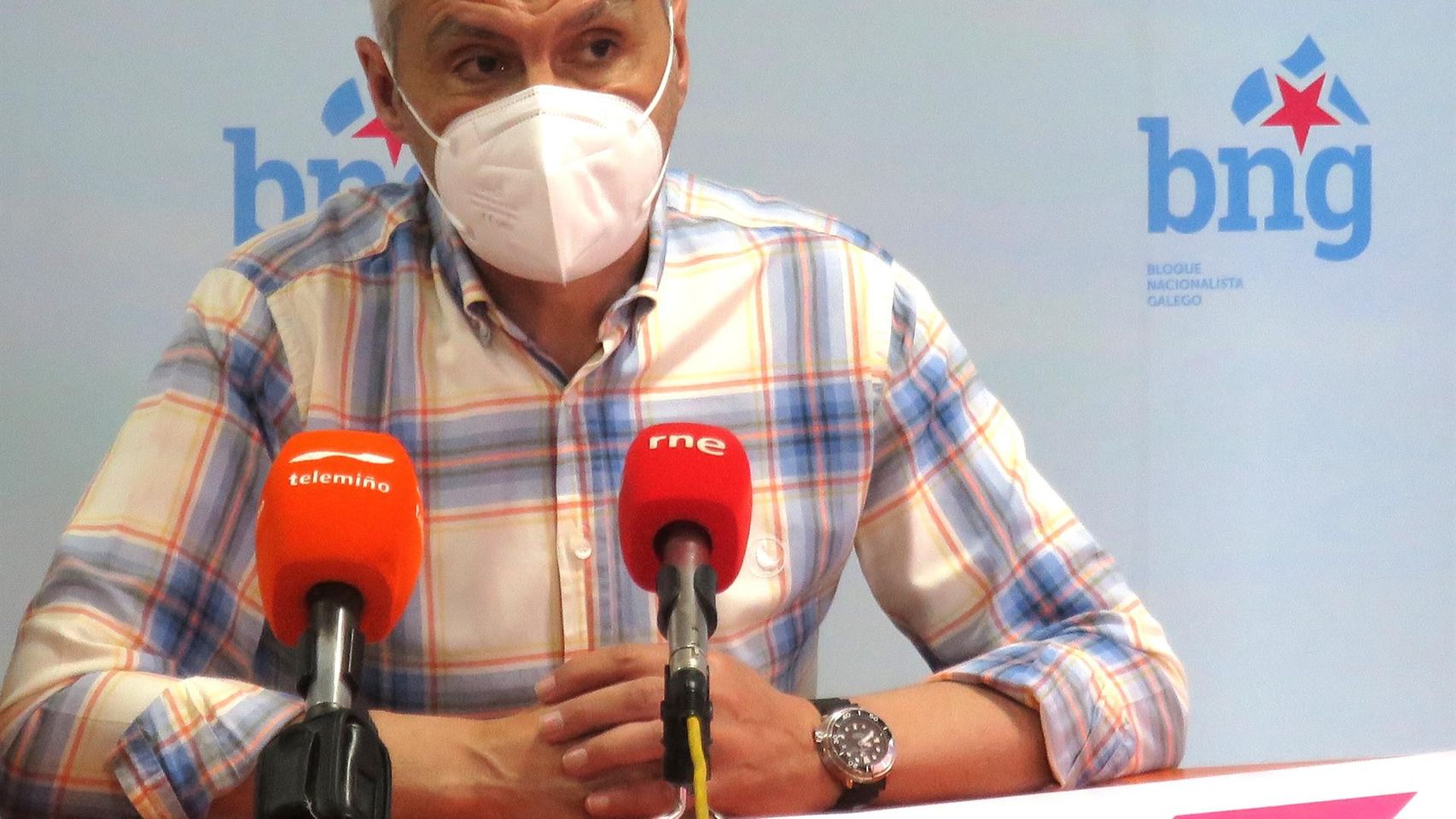 El portavoz del BNG en Ourense, Luis Seara, en rueda de prensa.