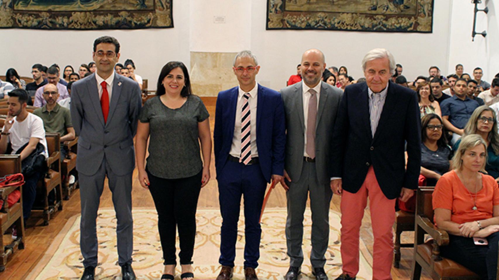 La Usal y Banco Santander formarán a 20.000 estudiantes brasileños