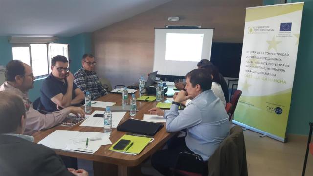 Mesa regional de frutos secos. Foto: Cooperativas Agro-alimentarias de Castilla-La Mancha.