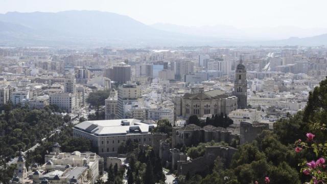 Recreación de la Catedral de Málaga con el tejado a dos aguas.