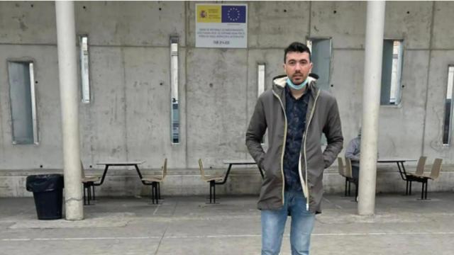 El activista y exmilitar argelino Benhalima, en el CIE de Alicante.