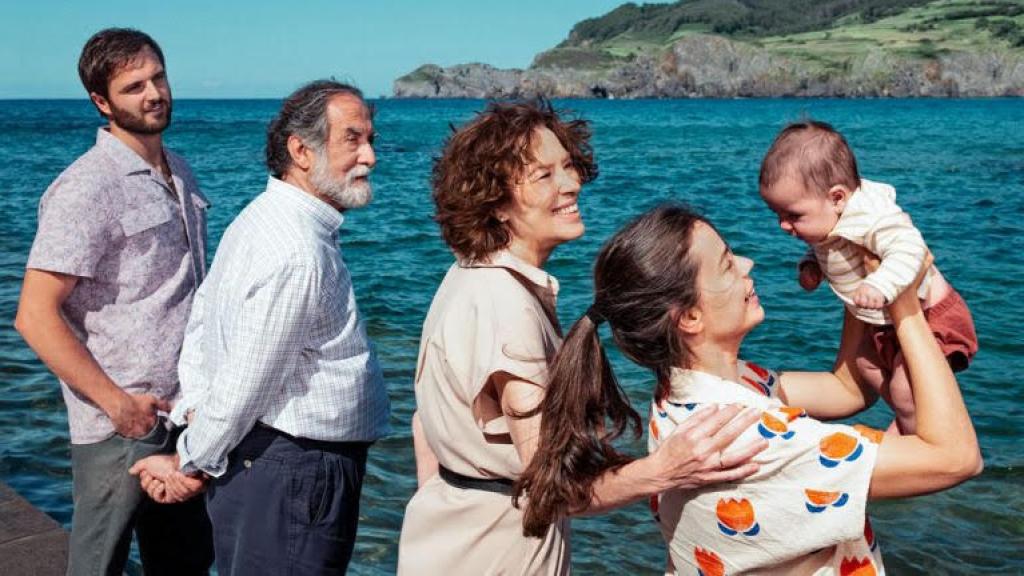 'Cinco lobitos', el aclamado debut de Alaúda de Azúa.