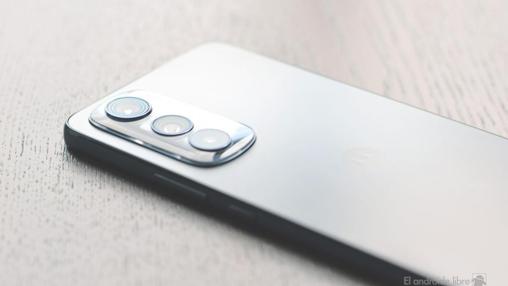 Motorola Moto Edge 30