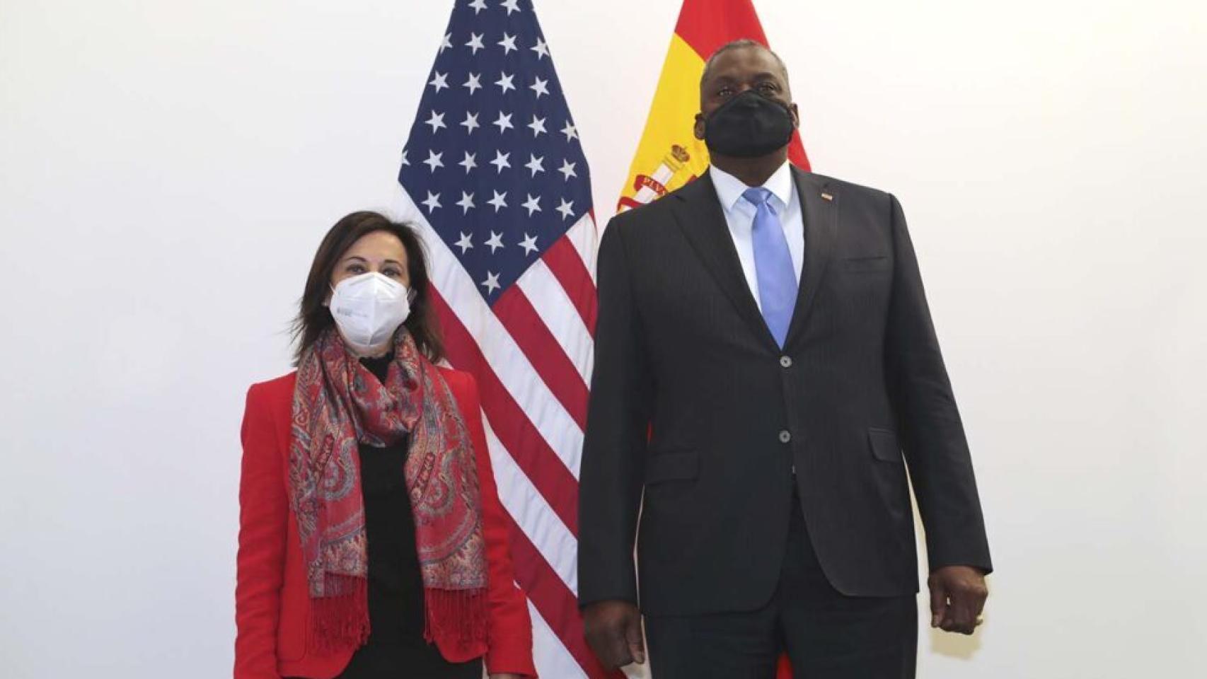 Margarita Robles y Lloyd Austin hace unos meses en Bruselas.