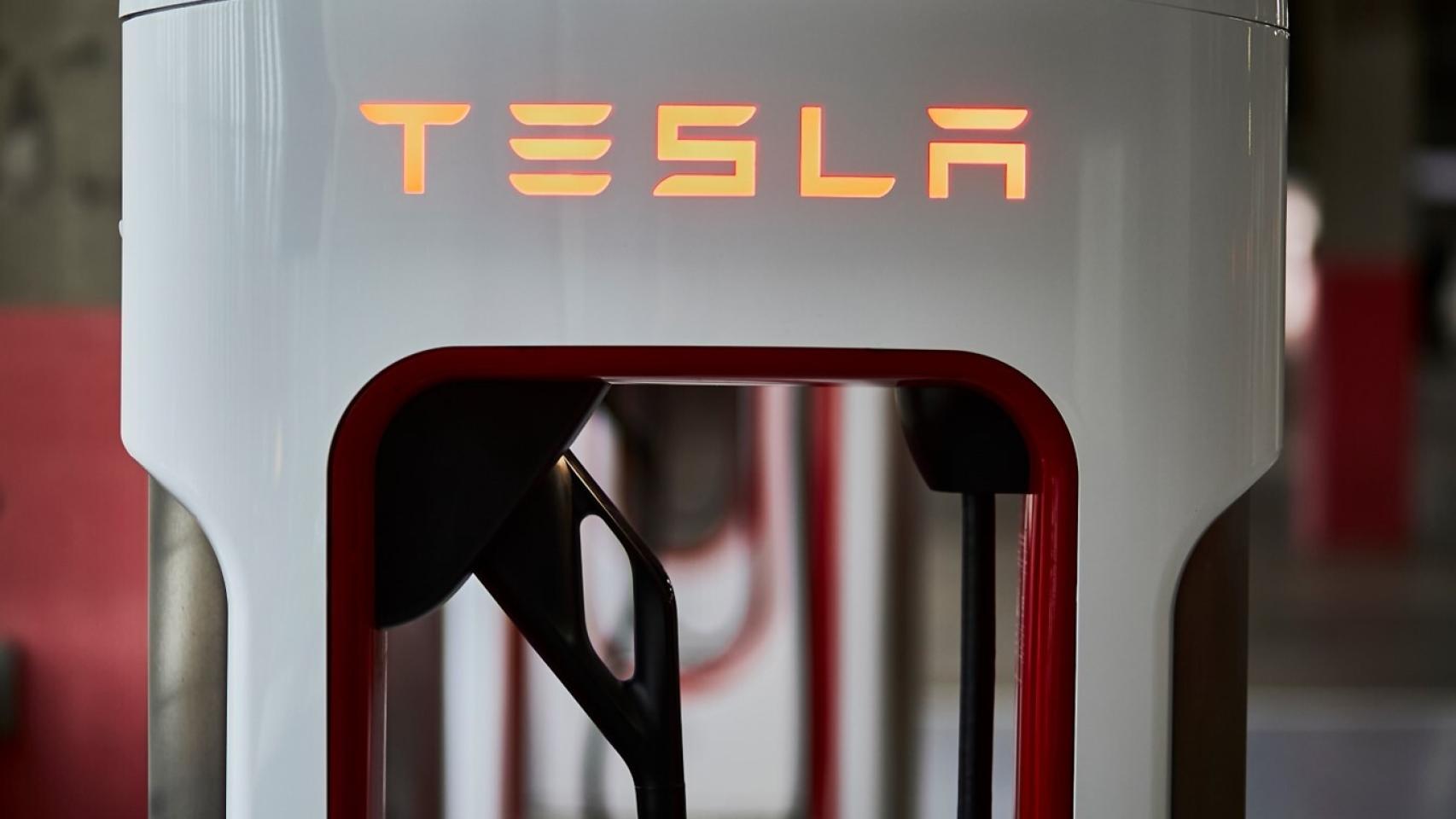 Cargador de Tesla.