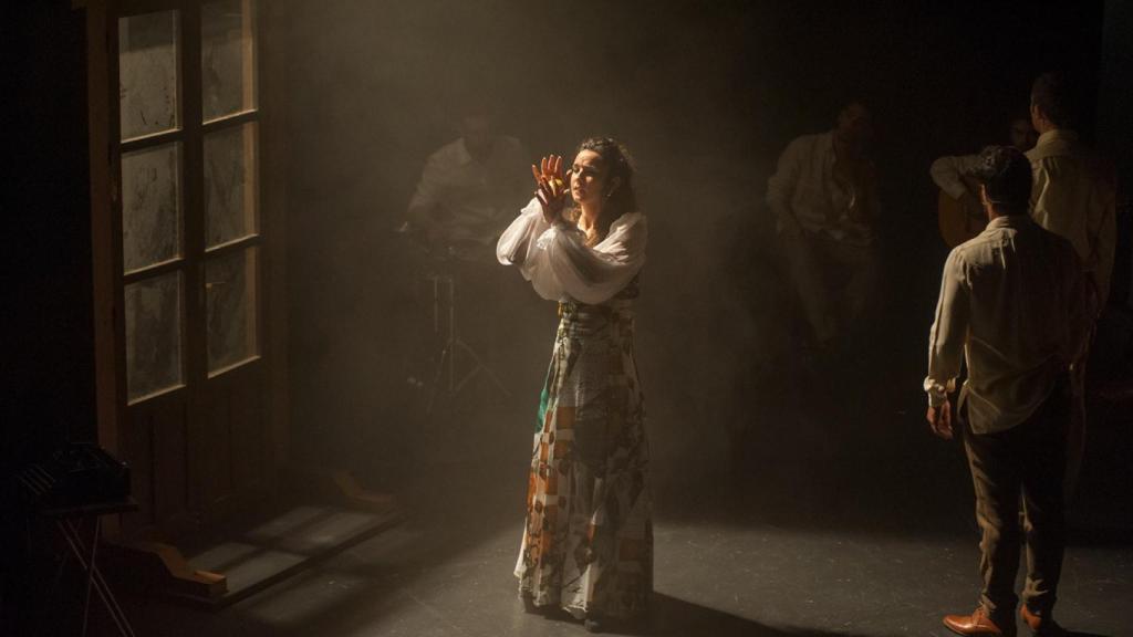 La bailaora Sandra Cisneros durante el espectáculo.