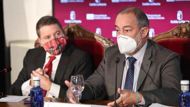 Emiliano García-Page y Julián Garde.