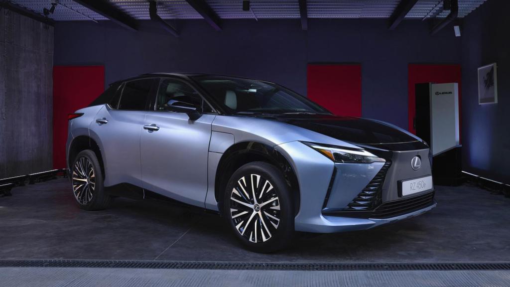 El Lexus RZ llega a finales del año 2022.