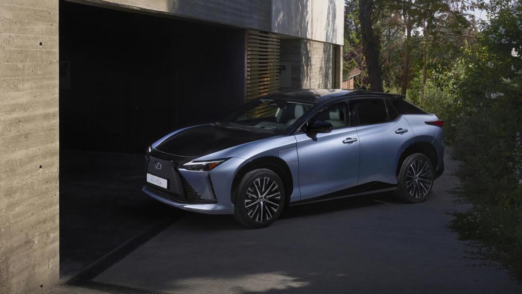 El Lexus RZ es un SUV eléctrico con 400 kilómetros de autonomía.