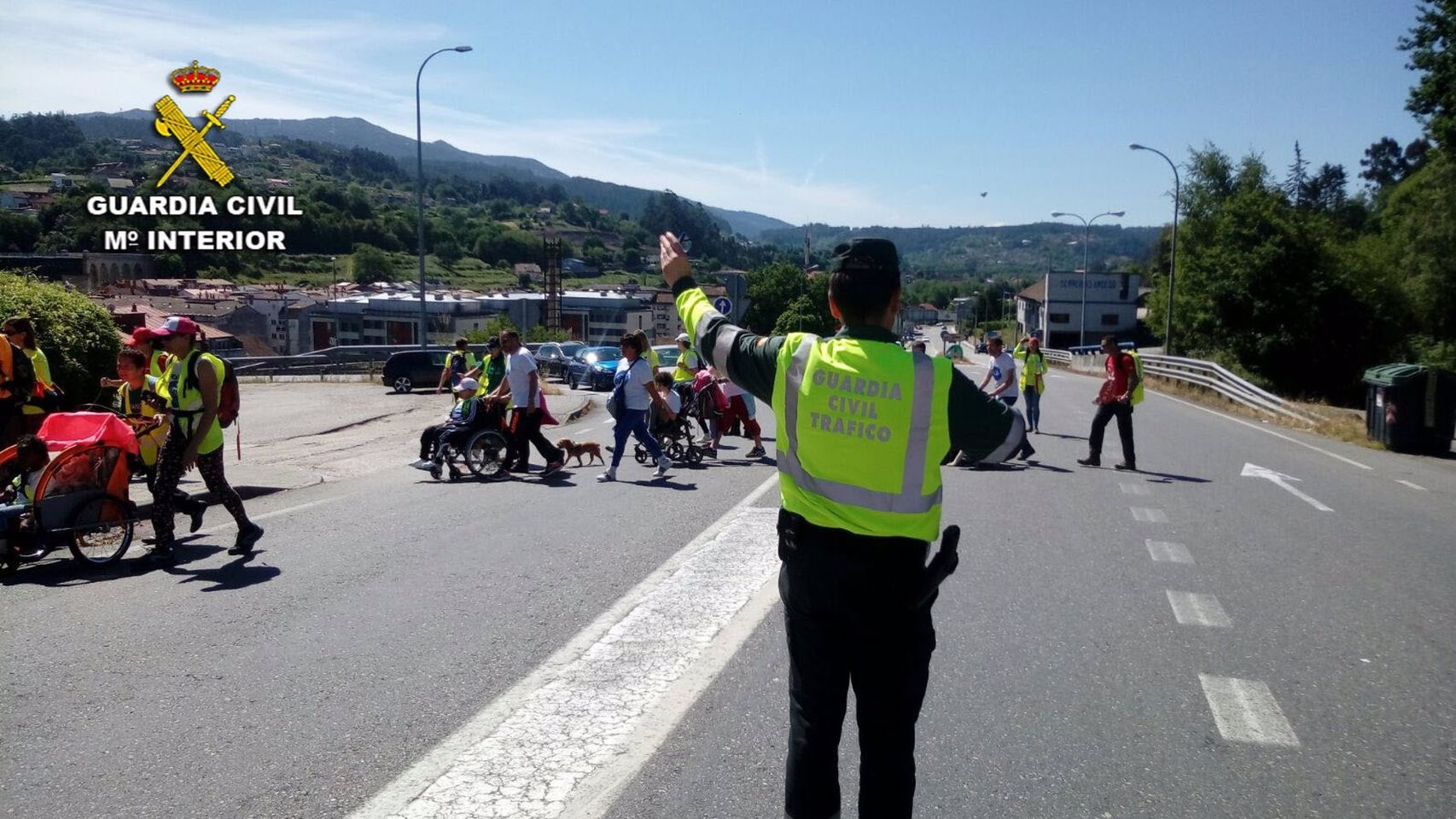 La Guardia Civil auxilia a un peregrino de 79 años que accedió por despiste a la autovía A-55.
