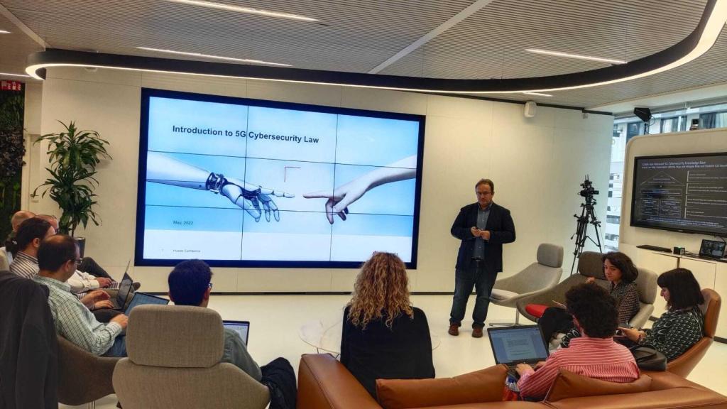 Gonzalo Erro, director de Ciberseguridad de Huawei España, en un encuentro con la prensa.