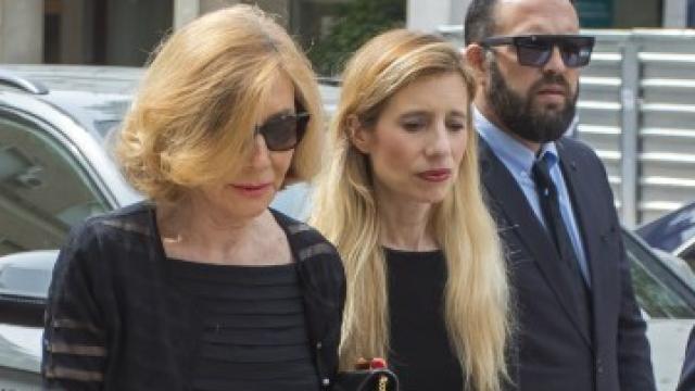 Concha Spínola, la viuda de Miguel Báez 'El Litri', llegando al último adiós al torero en Huelva este pasado viernes 20 de mayo de 2022.