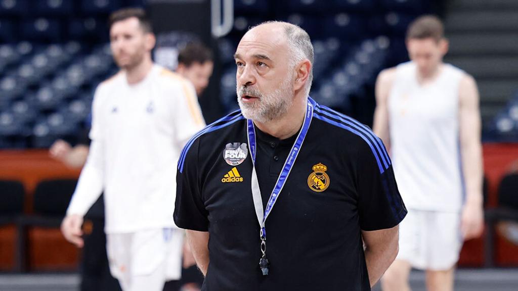 Pablo Laso durante un entrenamiento del Real Madrid en Belgrado