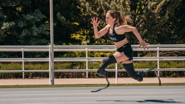 Sara Andrés, atleta paralímpica y embajadora de Cantabria Labs.